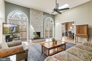 13828 Laurel Rock Ct, Clifton, VA 20124 - photo 4