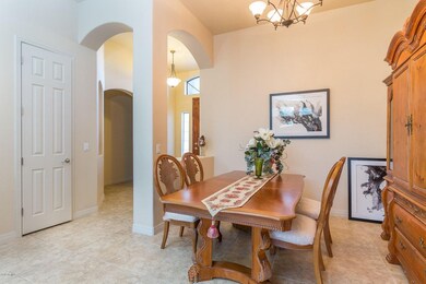 5) FORMAL DINING