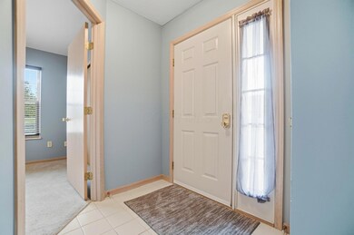 202 Deer Cross Ln unit 202, Powell, OH 43065 - photo 7