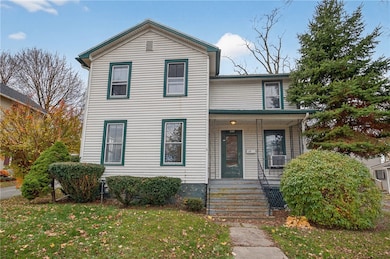 239 E Main St, Penn Yan, NY 14527 - photo 3