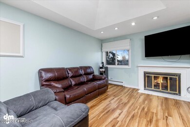 03-Living Room-DW-7471-Edit