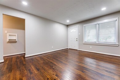 6474 Trammel Dr, Dallas, TX 75214 - photo 5