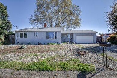 2519 Hawn Ave, Redding, CA 96002 - photo 2