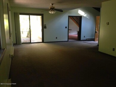 125 Whitetail Ln, Lake Ariel, PA 18436 - photo 4