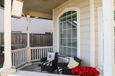 3131 N Bridle Ave, Fresno, CA 93727 - photo 2