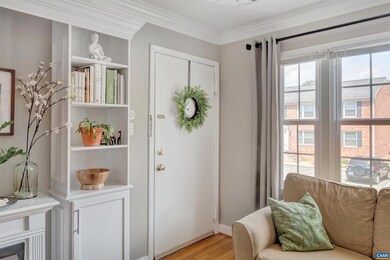 2421 Barracks Place unit 4, Charlottesville, VA 22901 - photo 2