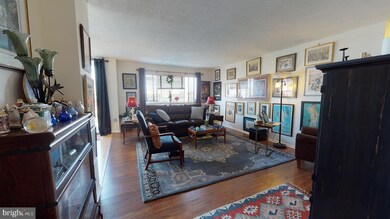Hunting Creek Club unit 1109, Alexandria, VA 22303 - photo 3