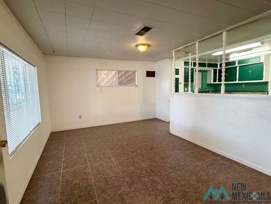 1405 W Bonbright St, Carlsbad, NM 88220 - photo 6