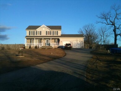 4889 Macarthur Rd, Whitehall, PA 18052 - photo 2