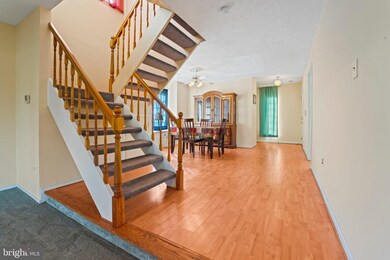 10976 Hiram Ct, Manassas, VA 20109 - photo 5