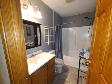 24200 Hillcrest Dr, Sterling, IL 61081 - photo 7