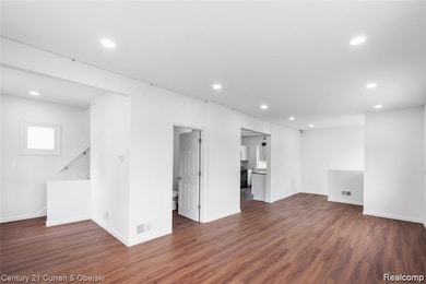 19976 Conant St, Detroit, MI 48234 - photo 2