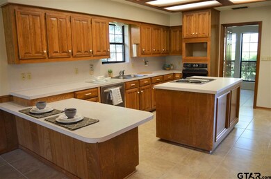 1620 Skidmore Ln, Tyler, TX 75703 - photo 7