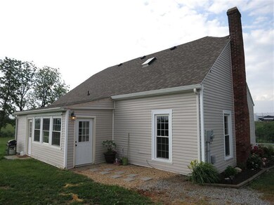 560 Kennedy Bridge Rd unit 1, Harrodsburg, KY 40330 - photo 2