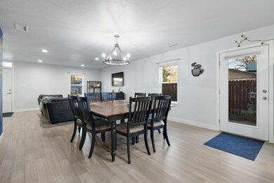 2733 Leland Ave, Redding, CA 96001 - photo 6