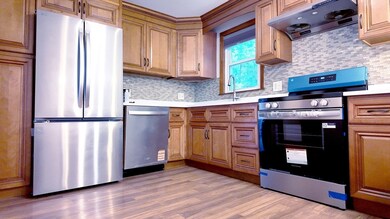 424 Lake Ave, Worcester, MA 01604 - photo 5