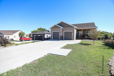 2509 Weeping Willow Ct, Sheridan, WY 82801 - photo 2