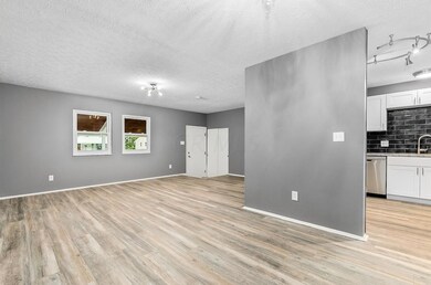 1280 Thurell Rd, Columbus, OH 43229 - photo 5