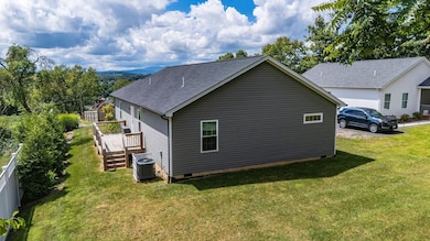 307 Kaolin Spring Ln, Greenville, VA 24440 - photo 7