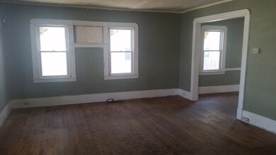 32 Edgemont St, Springfield, MA 01109 - photo 4