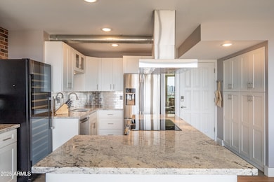 Regency House unit 1502, Phoenix, AZ 85004 - photo 7