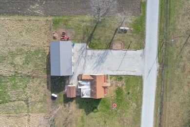 610 E County Road 1300 N, Tuscola, IL 61953 - photo 2