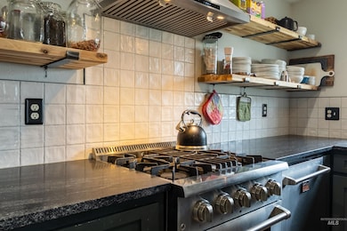 609 N Almon St unit 4012, Moscow, ID 83843 - photo 5