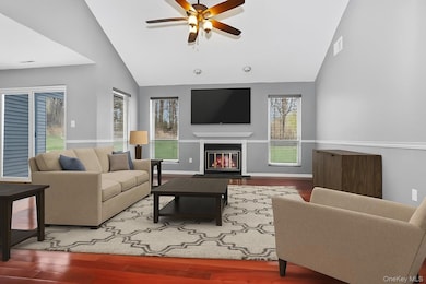 401 Woodsbrook Dr unit 1, Mahopac, NY 10541 - photo 7