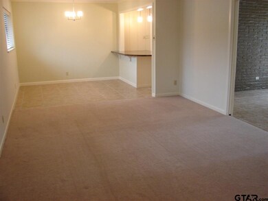 2300 2300 Pollard, Tyler, TX 75701 - photo 2