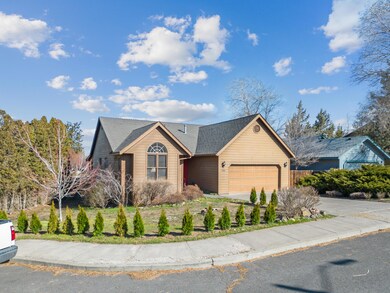 584 NE Soaring Ct, Bend, OR 97701 - photo 3