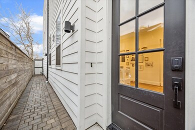 110 E 26th St unit A, Houston, TX 77008 - photo 2