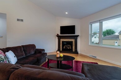 5203 Buttonbush Dr, Fitchburg, WI 53711 - photo 6