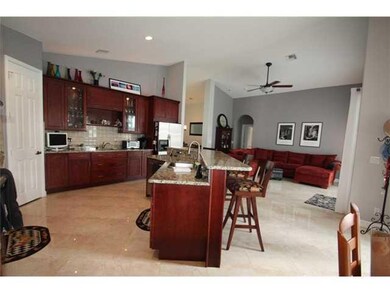 Kitchen. Oven, microwave and warming drawer, all a