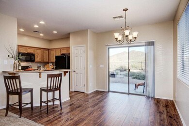 KEITH Vista Hills DINING KITCHEN and VIE