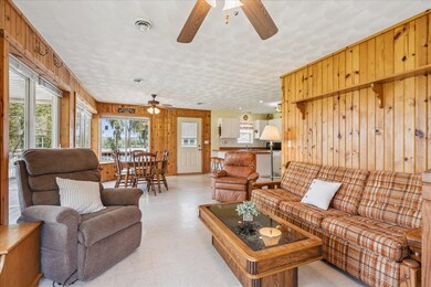 25552 Dawn Cir, Sherrill, IA 52073 - photo 6