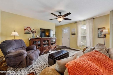 3N - Living room 3 with front door