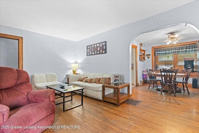 424 S Clemens Ave, Lansing, MI 48912 - photo 5