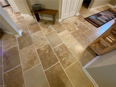 8777 Roberts Ct unit 23B, Olmsted Falls, OH 44138 - photo 6