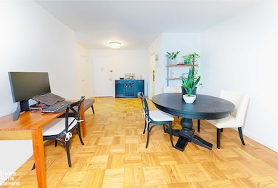 Victoria House unit 11L, New York, NY 10016 - photo 4