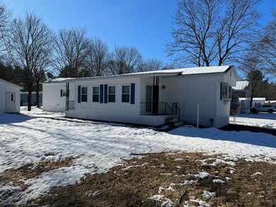 11 Circlefield Dr, Nashua, NH 03062 - photo 2