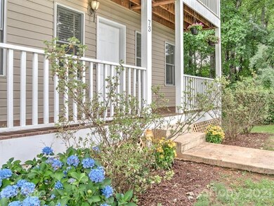 73 Greg Ct, Hendersonville, NC 28792 - photo 2