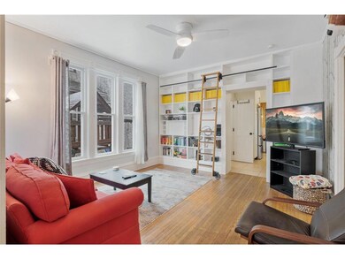 7-web-or-mls-750 Jefferson St NE - 20220207_0007