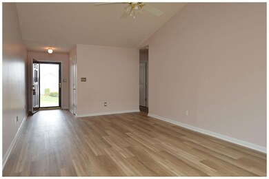 104 Pebble Beach Ct, Frankfort, KY 40601 - photo 3