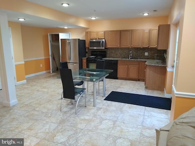 12808 Portias Promise Dr, Bowie, MD 20720 - photo 2