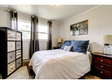 Bedroom, Primary