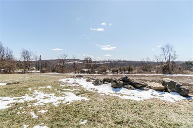 4991 Shimerville Rd, Emmaus, PA 18049 - photo 3