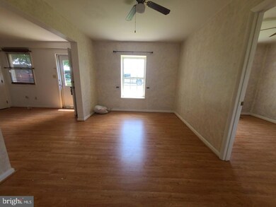 1301 Streaker Rd unit B, Sykesville, MD 21784 - photo 3
