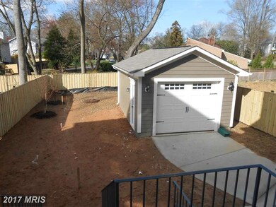 1103 Lincoln Ave, Falls Church, VA 22046 - photo 2