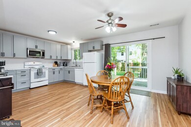 1304 Juniper St, Shady Side, MD 20764 - photo 5