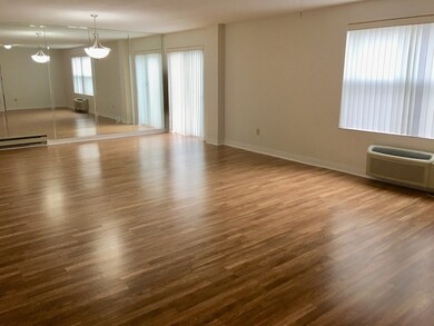 The Glen unit PH2, Swampscott, MA 01907 - photo 7